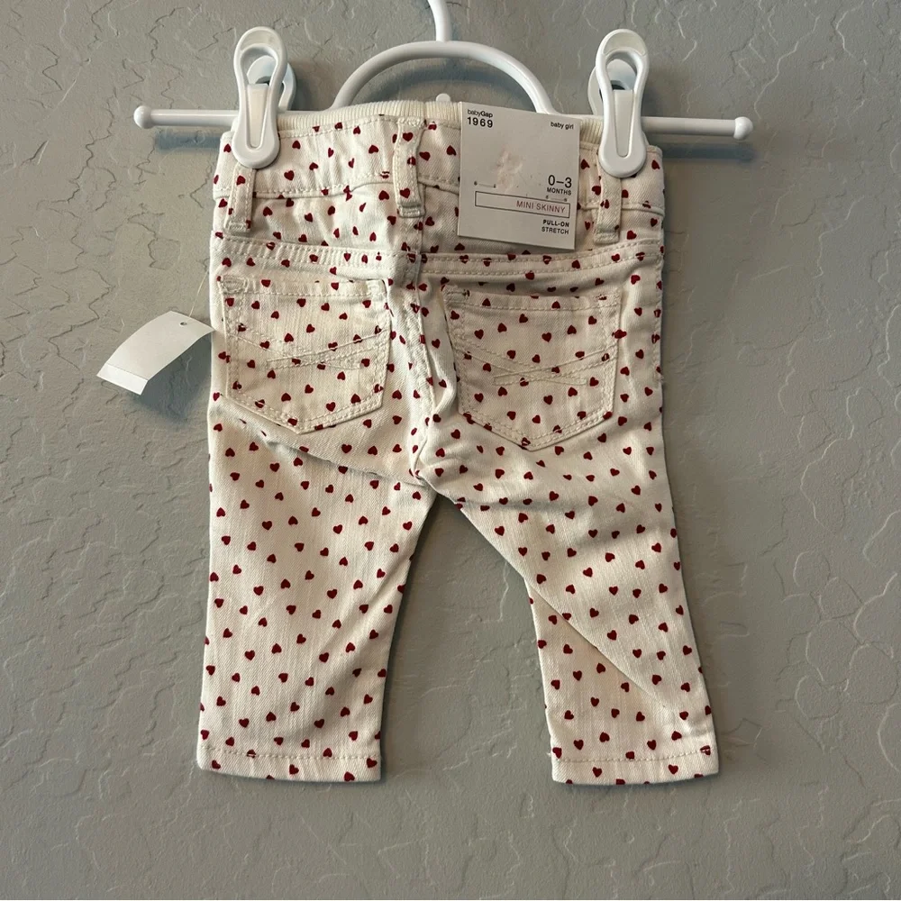 ⭐️Baby Gap heart patterned pull on skinny jeans size 0-3 months NEW